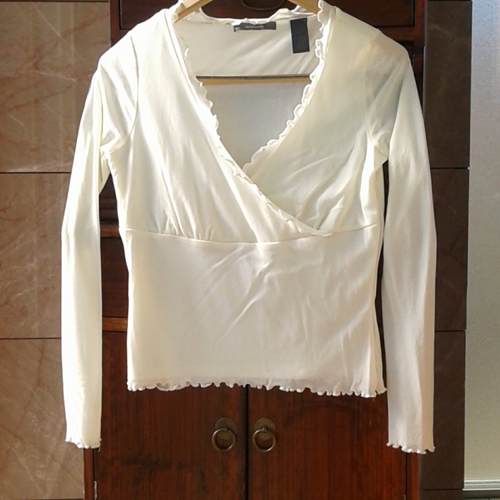 Liz Claiborne cream colored top with small ruffles